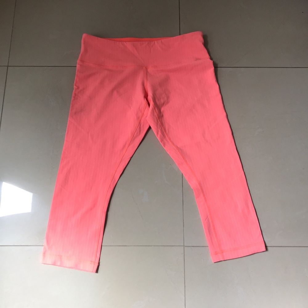 Lululemon cropped leggings